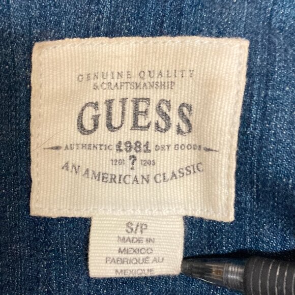 Women's Guess Distressed Denim Zipper Vest w/Pockets, Size Small - Picture 4 of 5